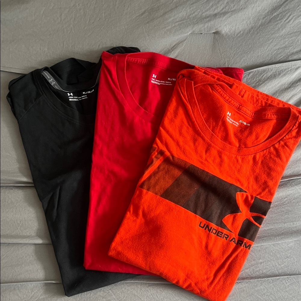 Under Armour Short Sleeve Trio - Black, Red, Orange